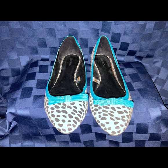 Women's Leopard Print Flats - Picture 2 of 5